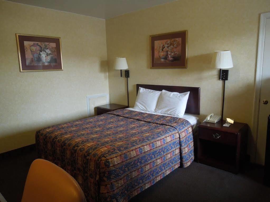 Budget Motel